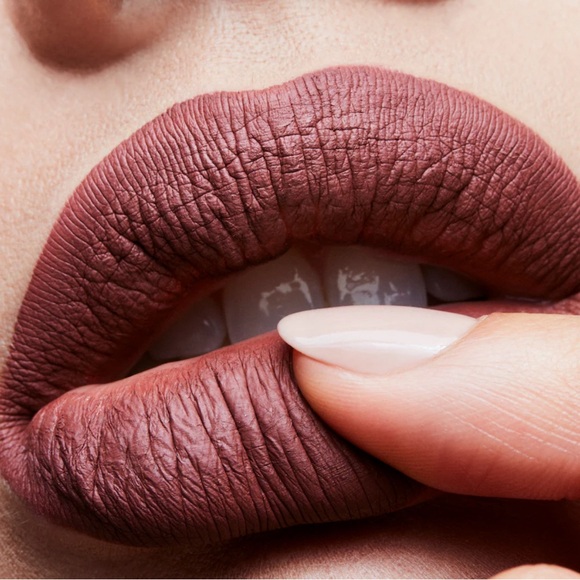 MAC COSMETICS RETRO MATTE LIQUID LIPCOLOUR - TOPPED WITH BRANDY - Picture 3 of 6